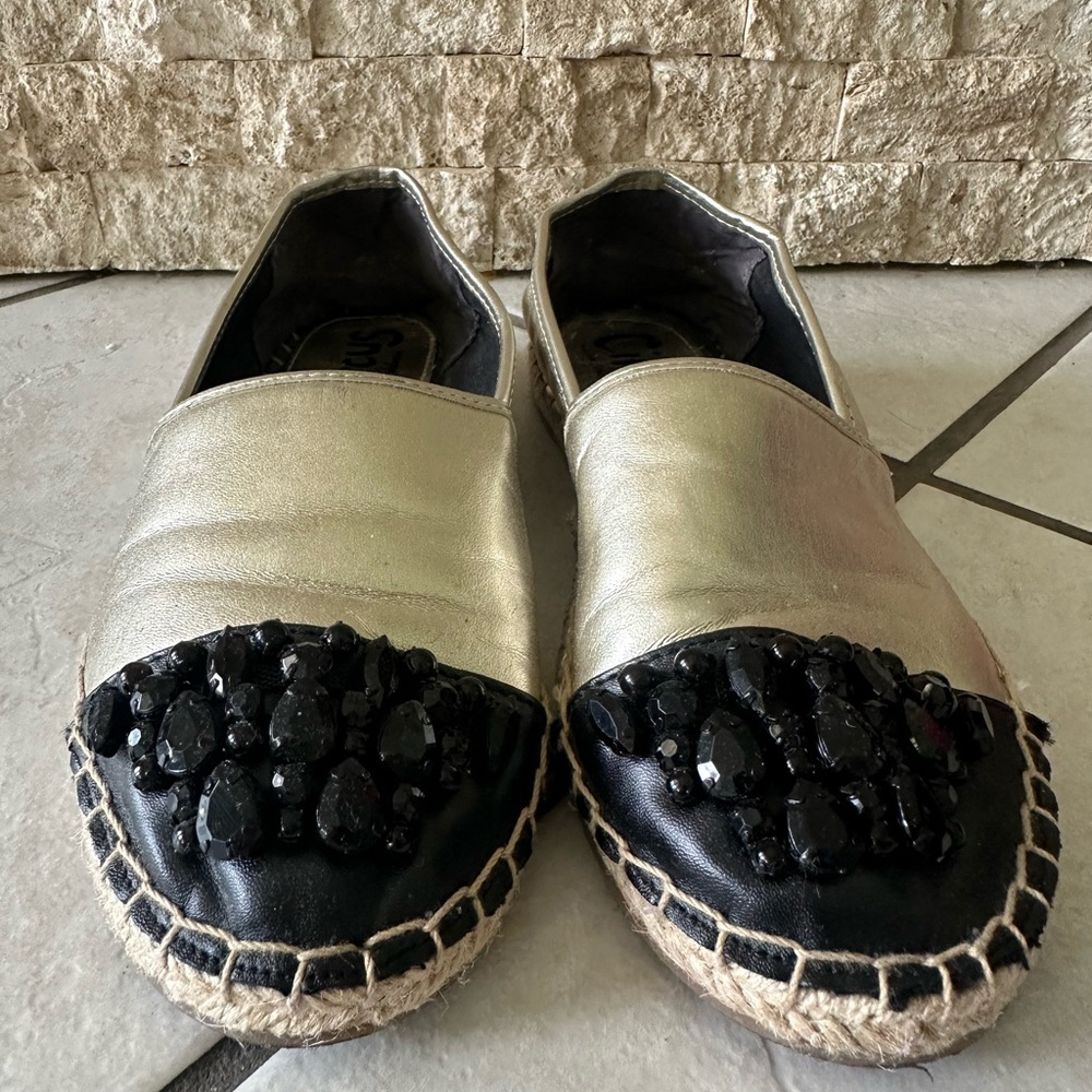 Stylish Gold and Black Women's Espadrilles
